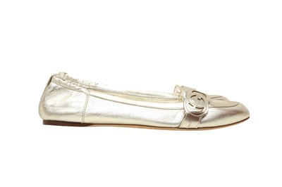 Lot 200 - Gucci Gold GG Stretch Flat Pump - Size UK 5