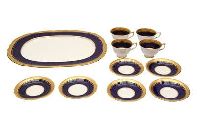 Lot 236 - AN AYNSLEY PART DINNER SERVICE