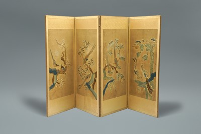 Lot 101 - A RARE PAIR OF KOREAN EMBROIDERED 'SUN AND MOON, BIRDS AND FLOWERS' SCREENS