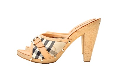 Lot 28 - Burberry Beige Novacheck Heeled Clog Mule - Size 37