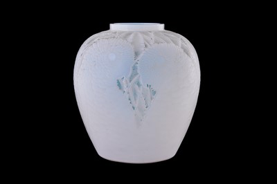 Lot 20 - RENÉ LALIQUE (FRENCH 1860-1945)