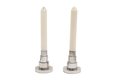 Lot 489 - A PAIR OF CHROME CANDLESTICK STYLE LAMPS