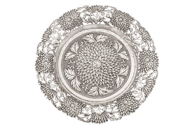 Lot 150 - HSBC interest – An early 20th century Chinese export silver dish, Canton dated 1904 by Sui Chang retailed by Wang Hing