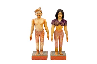 Lot 106 - A PAIR OF HARDWOOD POLYCHROME-PAINTED LACQUERED SOUTHERN INDIAN MARAPACHI DOLLS (MARAPACHI BOMMAIS)