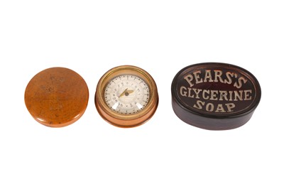 Lot 550 - A TREEN POCKET SUNDIAL, CIRCA 1830