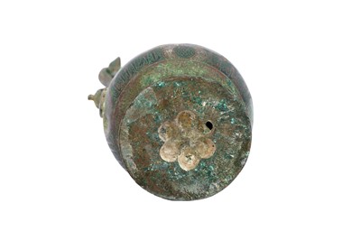 Lot 347 - AN ENGRAVED BRONZE EWER