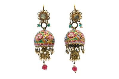 Lot 43 - A PAIR OF QAJAR POLYCHROME-PAINTED ENAMELLED EARRINGS
