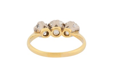 Lot 4 - A DIAMOND THREE-STONE RING