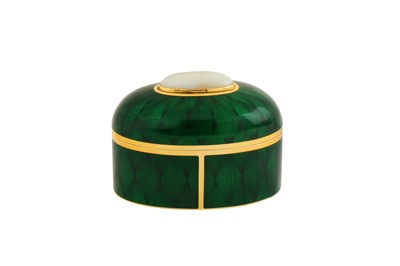 Lot 32 - A cased Elizabeth II modernist 18 carat gold and guilloche enamel gem set box, London 1975 by Gerald Benney (1930-2008)