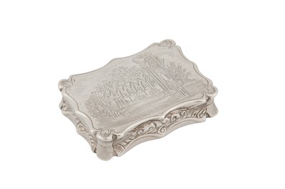 Lot 75 - A Victorian sterling silver ‘castle top’ vinaigrette, Birmingham 1843 by Nathaniel Mills