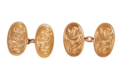 Lot 17 - A PAIR OF CUFFLINKS