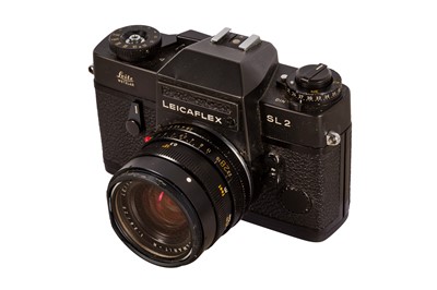 Lot 329 - A Leitz Leicaflex SL2 SLR Camera