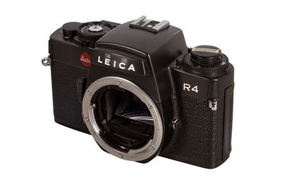 Lot 330 - A Leica R4 SLR Camera