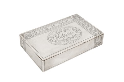 Lot 194 - A Nicholas II Russian late 19th / early 20th century 84 zolotnik silver cigar box, Moscow 1898-1908 by Fedor Ovchinnikov