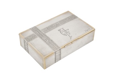 Lot 193 - An Alexander III late 19th century Russian 84 zolotnik parcel gilt silver cigarette or cigar box, Saint Petersburg 1890 by A.C