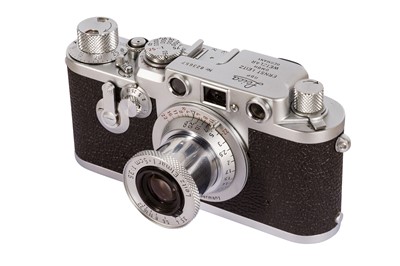 Lot 331 - A Leica IIIf Red Dial Rangefinder Camera