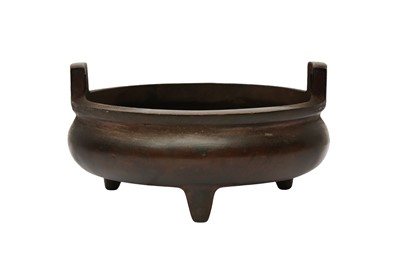 Lot 47 - A CHINESE BRONZE TRIPOD CENSER