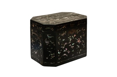 Lot 596 - A CHINESE LAC BURGAUTÉ TEA CHEST