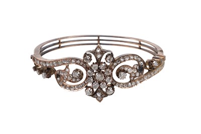 Lot 19 - A DIAMOND BANGLE
