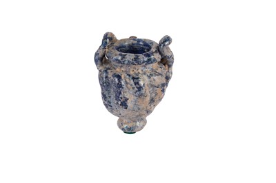 Lot 344 - A MINIATURE MOULD-BLOWN COBALT BLUE GLASS COSMETIC CONTAINER