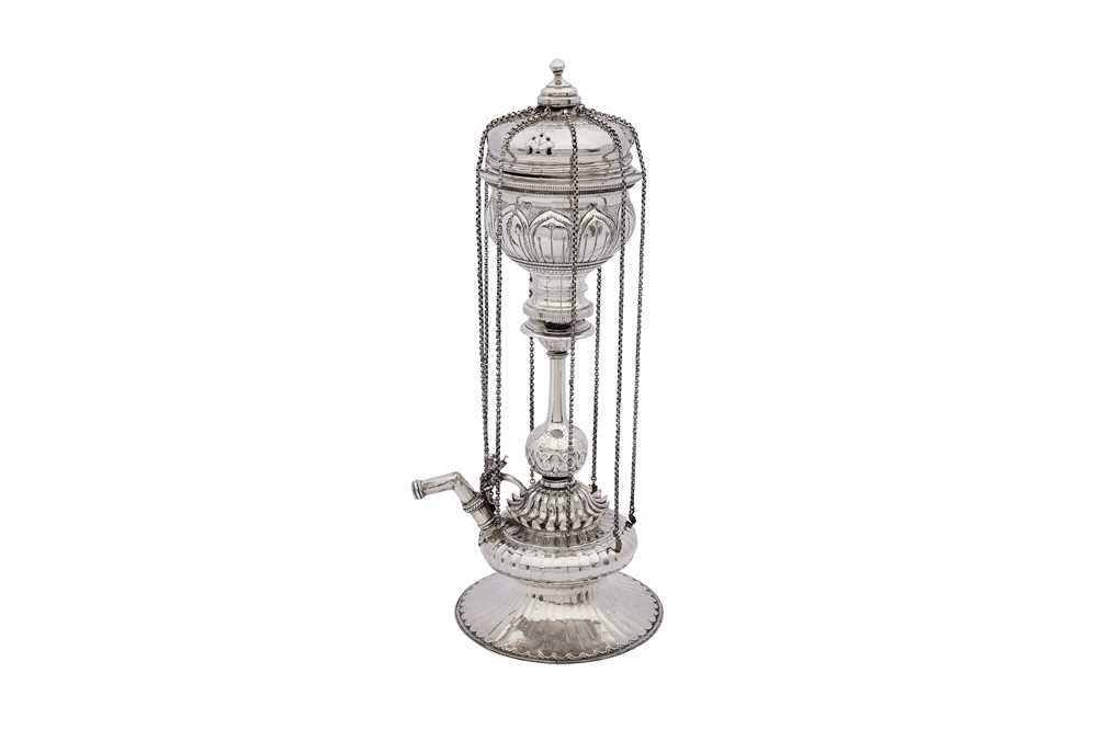 Lot 184 - A MODERN UNMARKED INDIAN SILVER HUQQA BASE