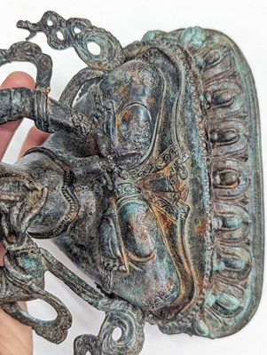 Lot 488 - A CHINESE BRONZE FIGURE OF VAJRASATTVA