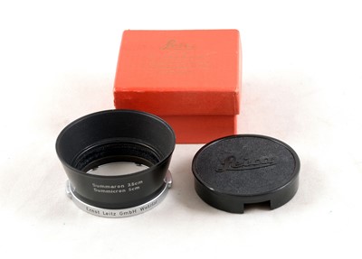 Lot 250 - Boxed Leitz ITDOO Lens Hood.