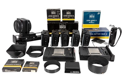 Lot 135 - A Selection of Bronica ETRSi Accessories.