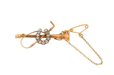 Lot 202 - A DIAMOND HORSESHOE BROOCH