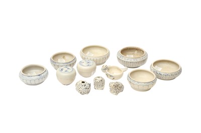Lot 689 - A GROUP OF VIETNAMESE HOI AN CARGO POTTERY WARES
