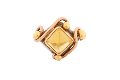 Lot 157 - TOM MCEWAN Ι A CITRINE RING