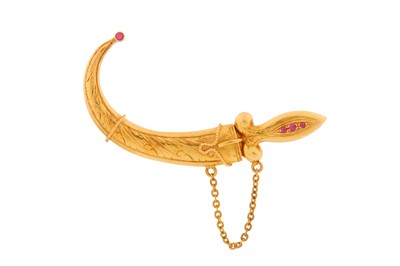 Lot 126 - A DAGGER RUBY BROOCH
