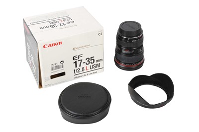 Lot 304 - A Canon EF 17-35mm f/2.8L USM Lens.