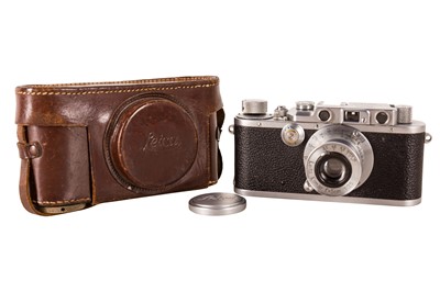 Lot 344 - A Leica IIIa Rangefinder Camera