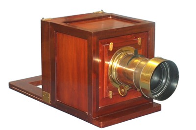 Lot 2 - Reproduction Sliding Box Camera with Large Ross Lens