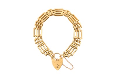 Lot 210 - A GATE BRACELET