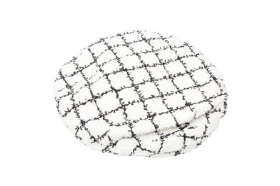 Lot 456 - Chanel White Tweed Fanta Beret - Size L