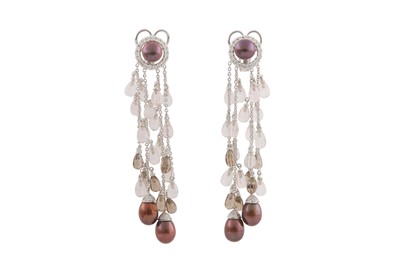Lot 186 - A PAIR OF PEARL, DIAMOND AND QUARTZ PENDENT EARRINGS