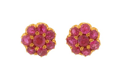 Lot 129 - A PAIR OF RUBY CLUSTER STUD EARRINGS