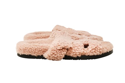 Lot 76 - Hermes Rose Aube Shearling Chypre Sandal