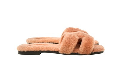 Lot 78 - Hermes Rose Aube Shearling Oran Sandal
