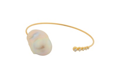 Lot 244 - MIZUKI Ι A CULTURED BAROQUE PEARL AND DIAMOND BANGLE