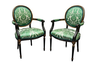Lot 397 - FAUTEUILS GREEN UPHOLSTRY