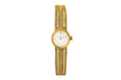 Lot 73 - AN 18CT GIRARD-PERREGAUX LADIES WRISTWATCH