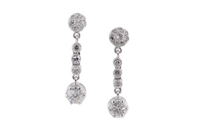 Lot 14 - A PAIR OF DIAMOND DROP EARRINGS