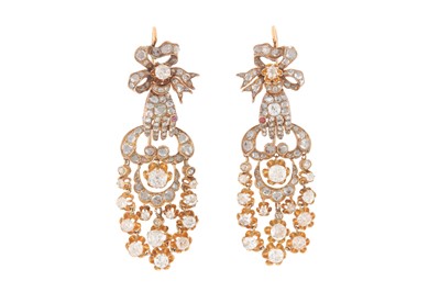 Lot 67 - A PAIR OF DIAMOND CHANDELIER EARRINGS