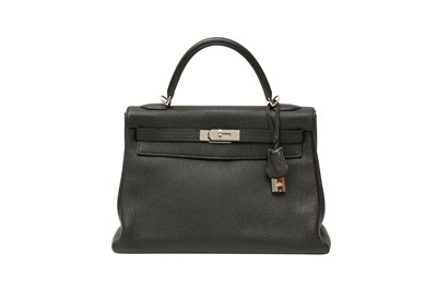 Lot 360 - Hermes Black Vache Trekking Kelly Retourne 32