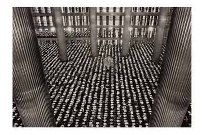Lot 319 - Sebastião Salgado (b.1944)