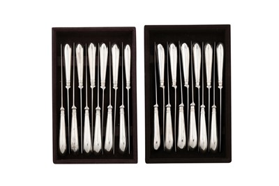 Lot 303 - A set of twenty-four Elizabeth II sterling silver table knives, London 1974 by Tiffany and Co