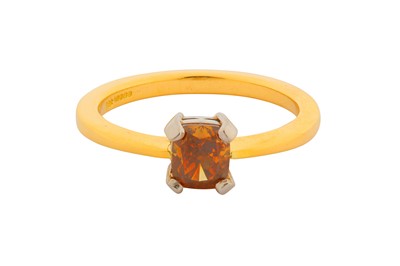 Lot 172 - A FANCY ORANGE DIAMOND SINGLE-STONE RING